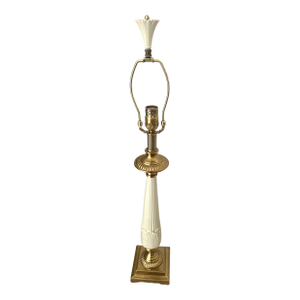1990s Lenox Quoizel Fluted Column Table Lamp