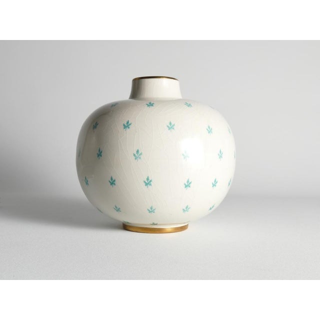 Swedish Grace Menuett Vase with Green Leaf Motif by Arthur Percy for Gefle, 1950s For Sale - Image 15 of 17