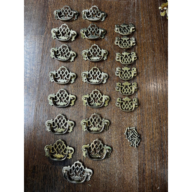 Set of 24 Vintage Solid Brass Chippendale Drawer Pulls — Pierced Federal Revival Hardware For Sale In Philadelphia - Image 6 of 11