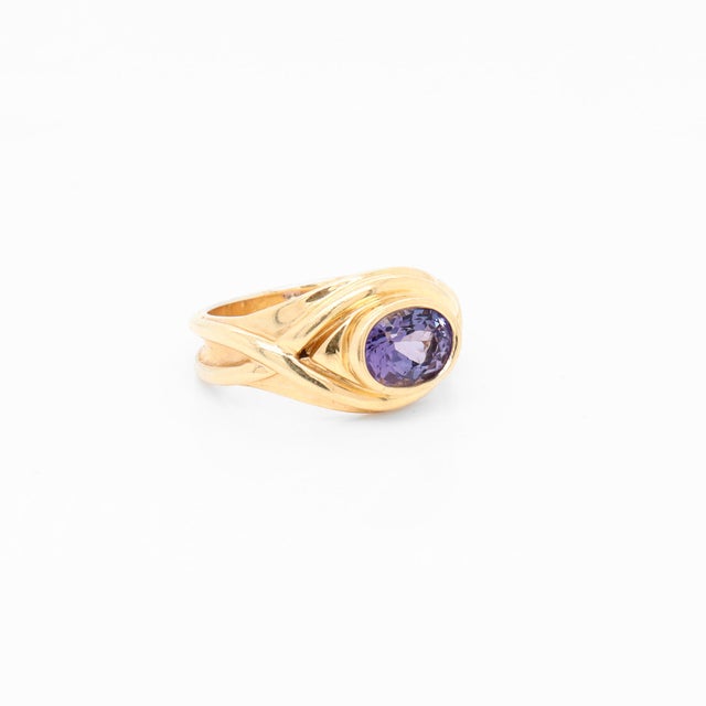 Gold Vintage 14k Yellow Gold & Tanzanite Cocktail Ring For Sale - Image 8 of 12