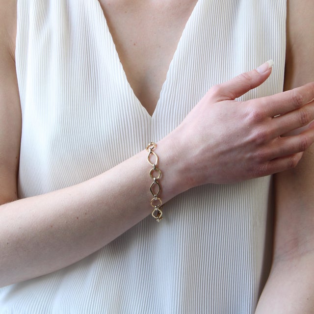 Modern 18 Karat Yellow Gold Alternating Links Bracelet Chairish