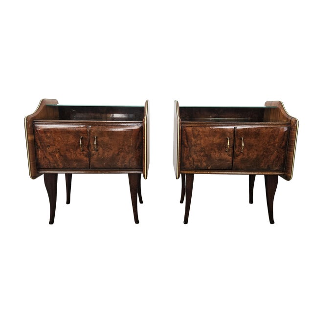 Art Deco Bedside Tables in Walnut Burl with Mirrored Shelves and Brass Handles, 1950, Set of 2 For Sale