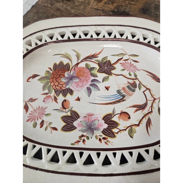 English Mid 19th Century Reticulated Creamware Platter For Sale - Image 3 of 3