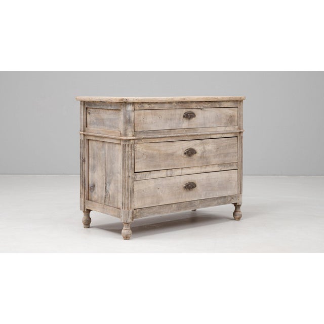 19th Century France Red Wood Chests of Drawers For Sale - Image 11 of 11