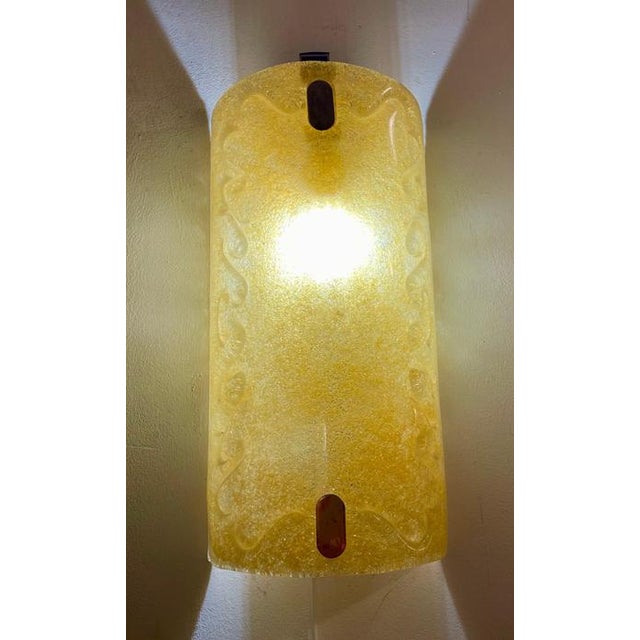 Gold Murano Glass Wall Lights attributed to Lumica, Italy, 1970s, Set of 2 For Sale - Image 9 of 10