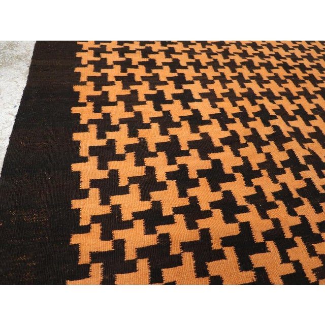 Mid-Century Modern Galerie Shabab Collection Mid-20th Century Moroccan Flatweave Kilim Accent Rug For Sale - Image 3 of 8
