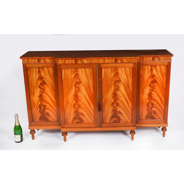 Vintage Late 20th Century Flame Mahogany Sideboard from William Tillman, 1980s For Sale - Image 17 of 18