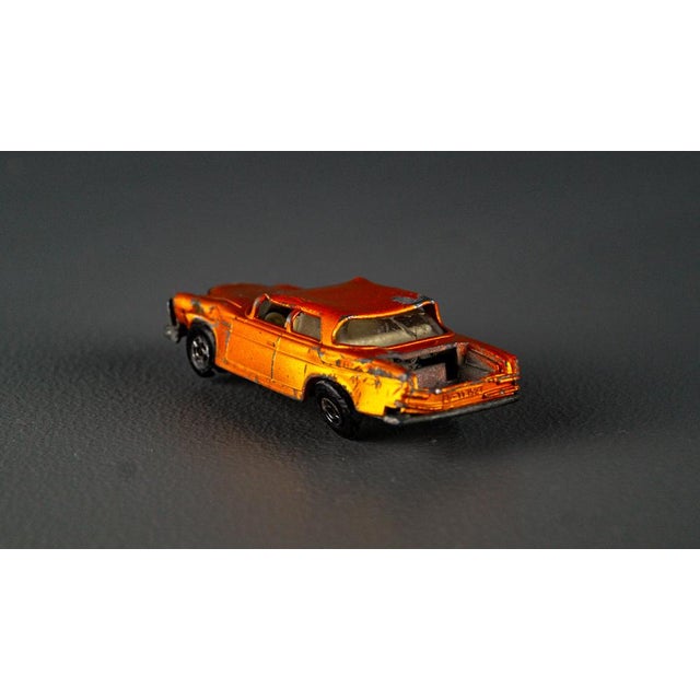 Mercedes 300 SE Lesney Series No. 46 from Matchbox For Sale - Image 4 of 10