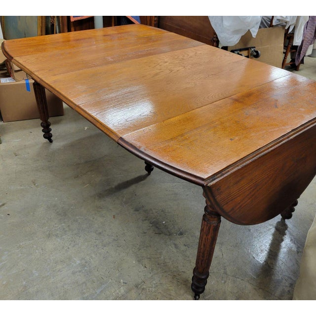 Early 19th Century Antique English Chestnut Drop-Leaf Dining Table With Five Turned Legs and Castors, C. 1820–1840 For Sale - Image 5 of 11