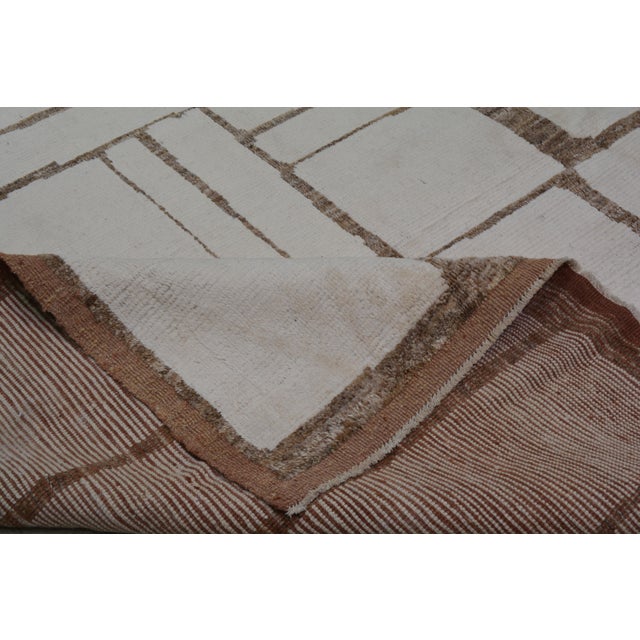 Moroccan Hand Knotted Wool Rug, 10'x14' For Sale In New York - Image 6 of 6