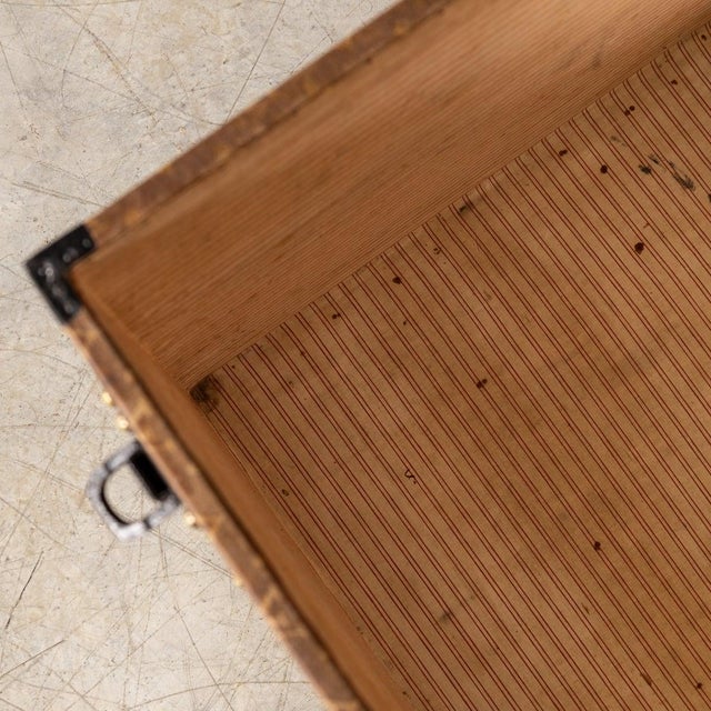 Metal Antique 20th Century Malle Haute Trunk in Woven Canvas from Louis Vuitton, France, 1900 For Sale - Image 7 of 18