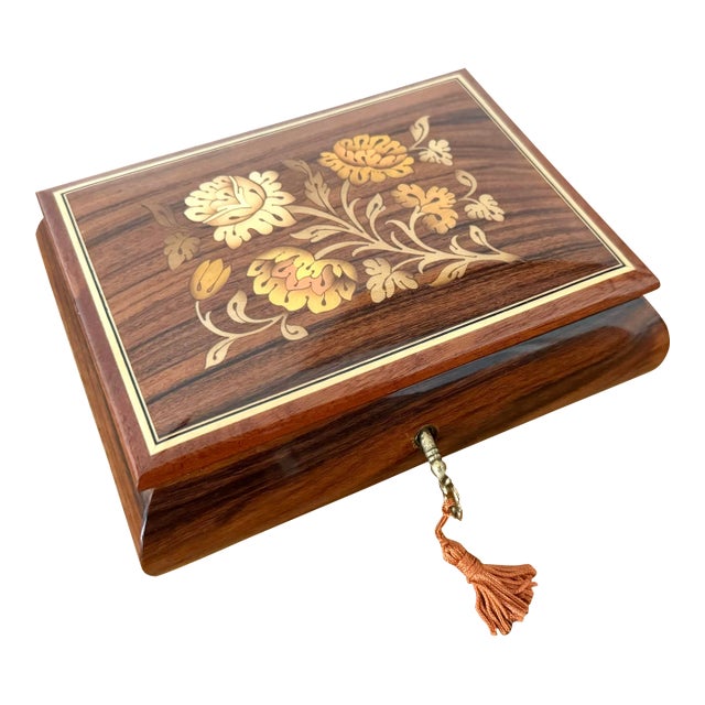 1980s Vintage Italian Marquetry Rose-Hued Jewelry Music Box With Key For Sale