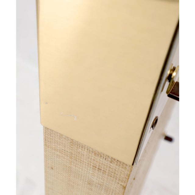 Harrison Van Horn Raffia Cloth Finished Rounded Angles Étagère Display Unit Glass Shelves For Sale - Image 4 of 12