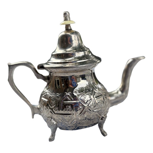 1950s Handcrafted Moroccan Teapot With Stunning Ornate Detailing: Includes Double Handle Silver Plate Tray For Sale