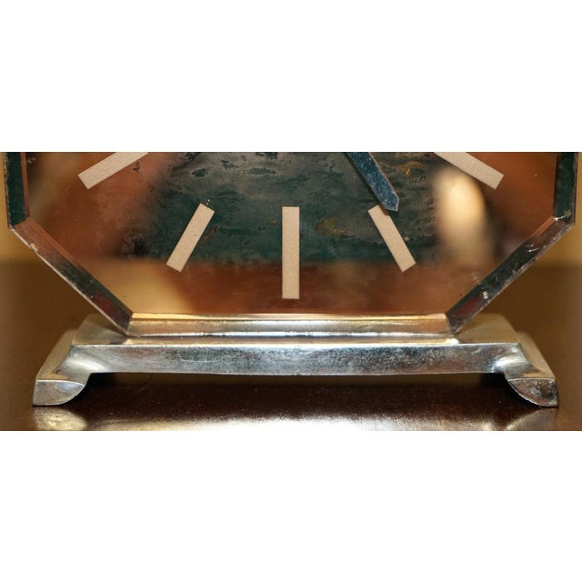 Beige Art Deco Salmon Pink Glass Mantle Clock, England, 1920s For Sale - Image 8 of 18