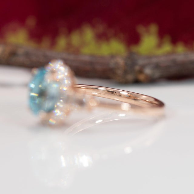 3.4Ct Cambodian Blue Zircon Ring With Natural Diamond Accents: Solid 14k Gold, Size 6.75 For Sale - Image 9 of 9