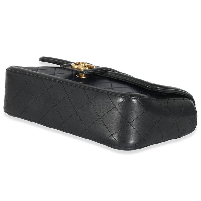 Animal Skin Navy Black Quilted Lambskin Medium Elegant CC Flap Bag For Sale - Image 7 of 9