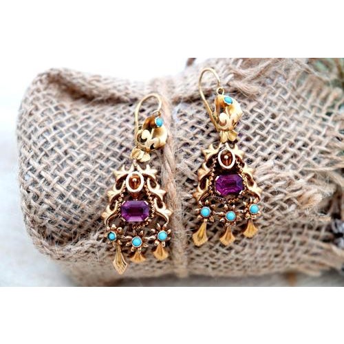 Gold Earrings with Reliefs and Cutouts, Set of 2 For Sale - Image 4 of 6