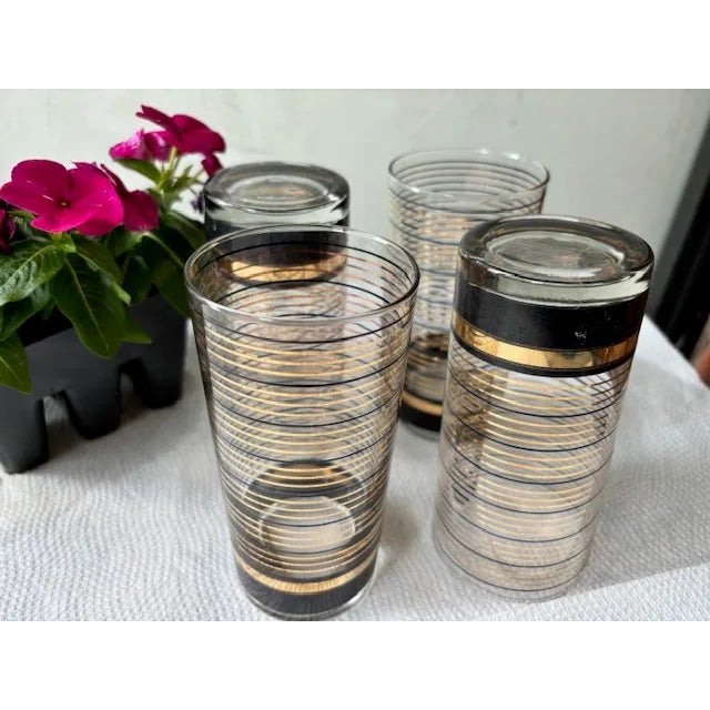 Mid 20th Century Vintage Culver Black & Gold Glasses- Set of 4 For Sale - Image 5 of 5