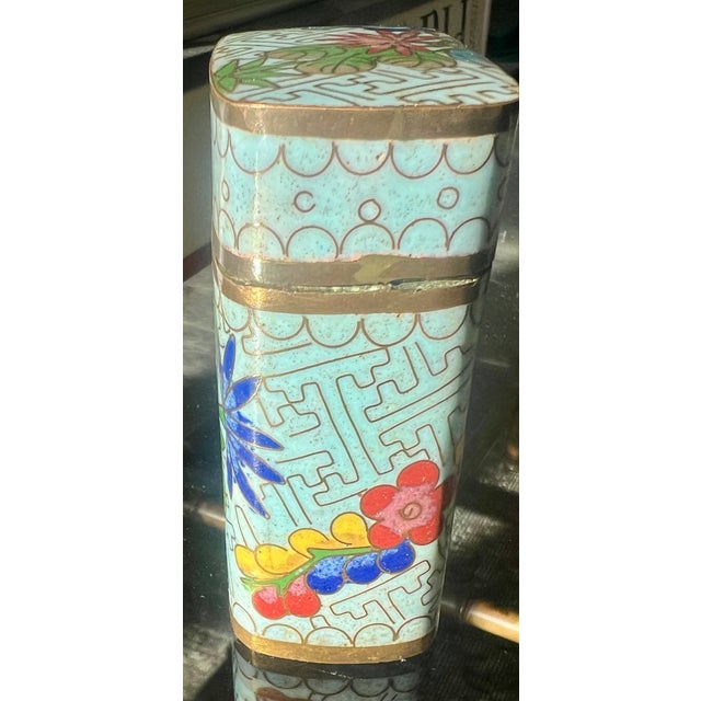 Vintage Chinese Turquoise Cloisonné Floral Covered Box For Sale In Los Angeles - Image 6 of 7