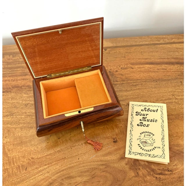 1980s Vintage Italian Marquetry Rose-Hued Jewelry Music Box With Key For Sale - Image 6 of 9
