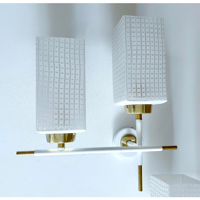 Mid-Century Modern French Glass Sconces, 1960s, Set of 2 For Sale - Image 17 of 18