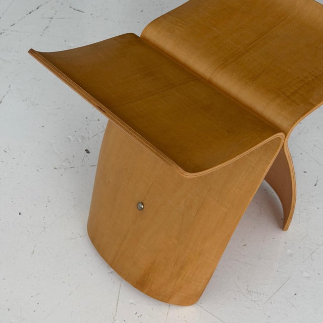 Mid-Century Modern 1960s Butterfly Stool by Sori Yanagi For Sale - Image 3 of 6
