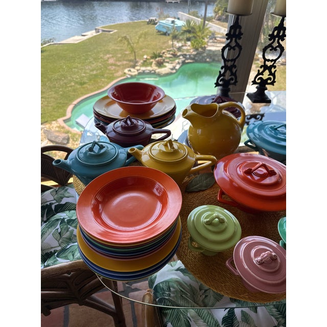 1940s Mid Century Modern Harlequinware - 42pcs For Sale In Tampa - Image 6 of 18