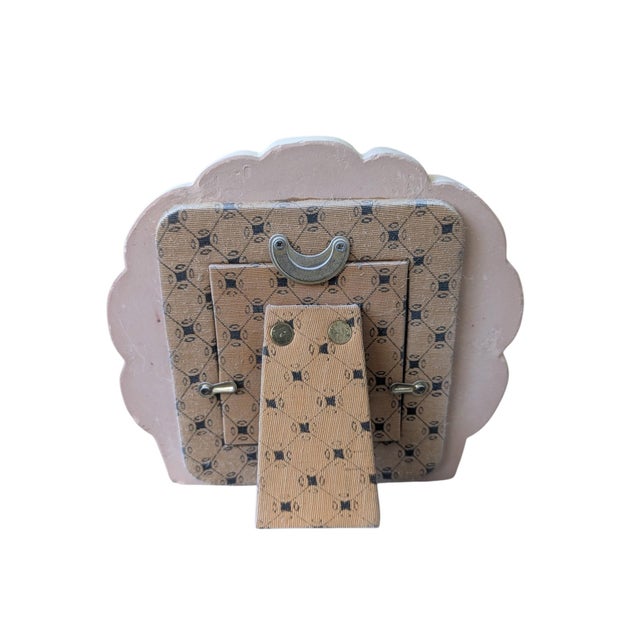 White Vintage Rocaille Shell Ceramic Pottery Picture Frame For Sale - Image 8 of 15