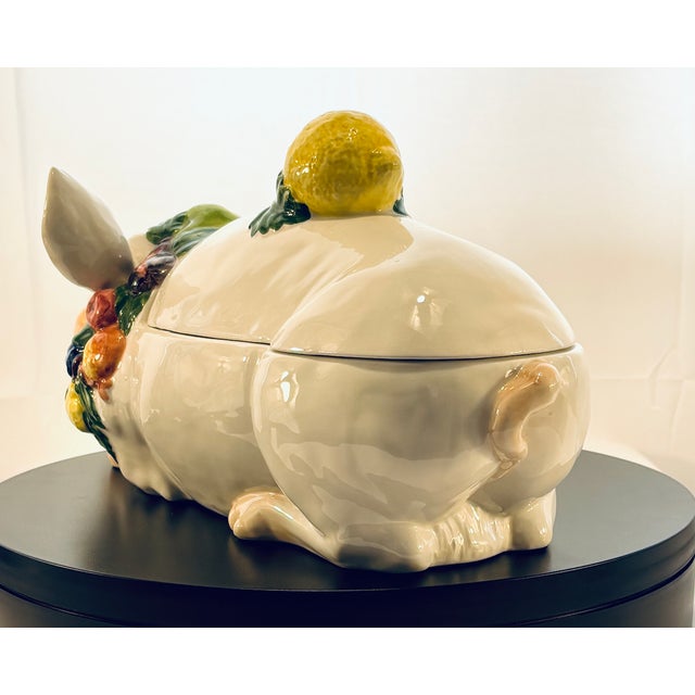 French Country Late 20th Century Vietri Italian Ceramic Pig Tureen With Fruit Finial Lid For Sale - Image 3 of 18