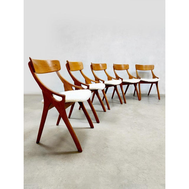 Vintage Danish Dining Chairs by Arne Hovmand Olsen for Mogens Kold, 1960s, Set of 5 For Sale - Image 6 of 6