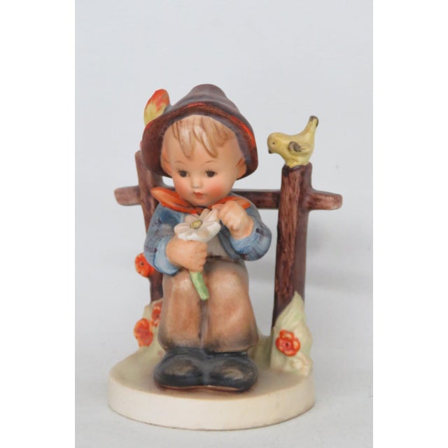 Figurative Hummel Goebel She Loves Me She Loves Me Not Mold No 174 Ceramic Figurine 5180b For Sale - Image 3 of 14