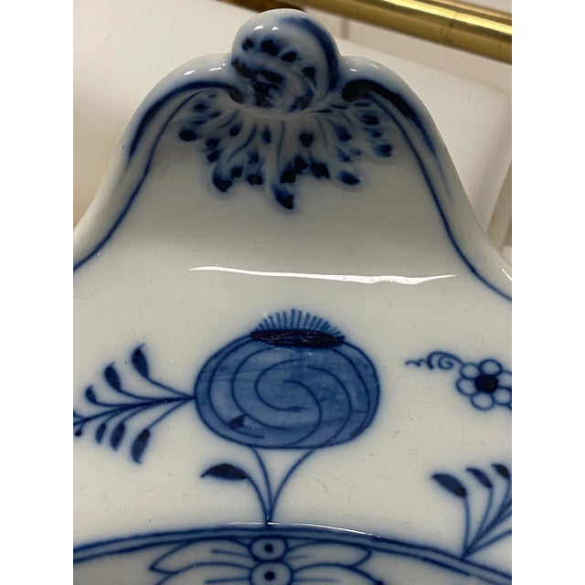 Ceramic Blue Onion Porcelain Platter by Carl Teichert for Meissen, 1880s For Sale - Image 7 of 10