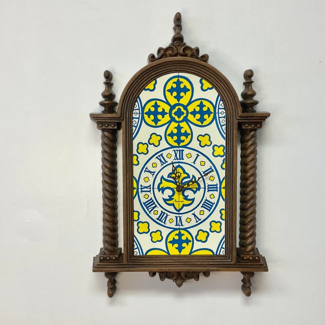 Renaissance 1980s Vintage Boho Chic Jacobean Syroco Burwood Wall Clock For Sale - Image 3 of 12