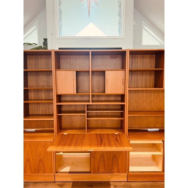 Poul Hundevad 1960s Hundevad Danish Teak 3-Piece Modular Wall Unit & Secretary, 128" For Sale - Image 4 of 18