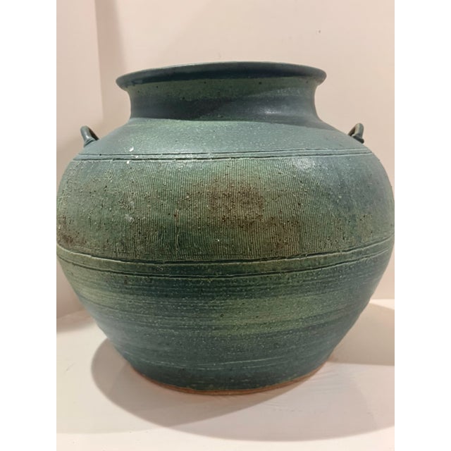 1980s 1981 Signed Diaz Studio Pottery Monumental Vase in Matte Green Glaze For Sale - Image 5 of 8
