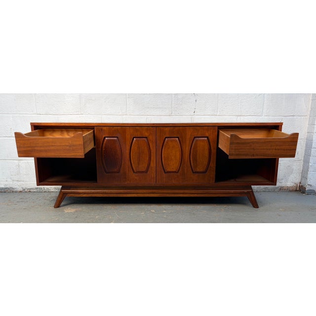 Mid 20th Century Walnut and Burl Credenza by Young Manufacturing For Sale - Image 10 of 15