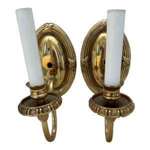 Late 20th Century Pair of Boyd Lighting Company Brass Electric Wall Sconces Lighting