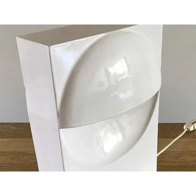 White Geometric Ceramic Table Lamp, 1960s For Sale - Image 8 of 13