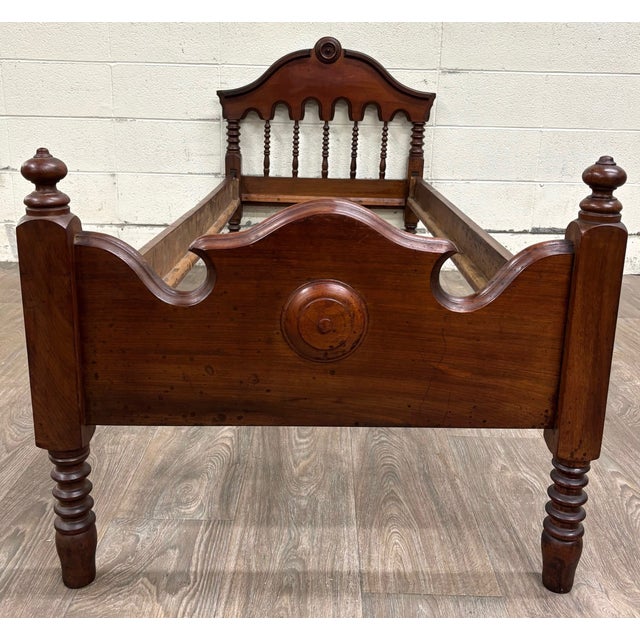 Victorian Antique Victorian Late 19th Century Walnut Daybed Youth Bed For Sale - Image 3 of 17