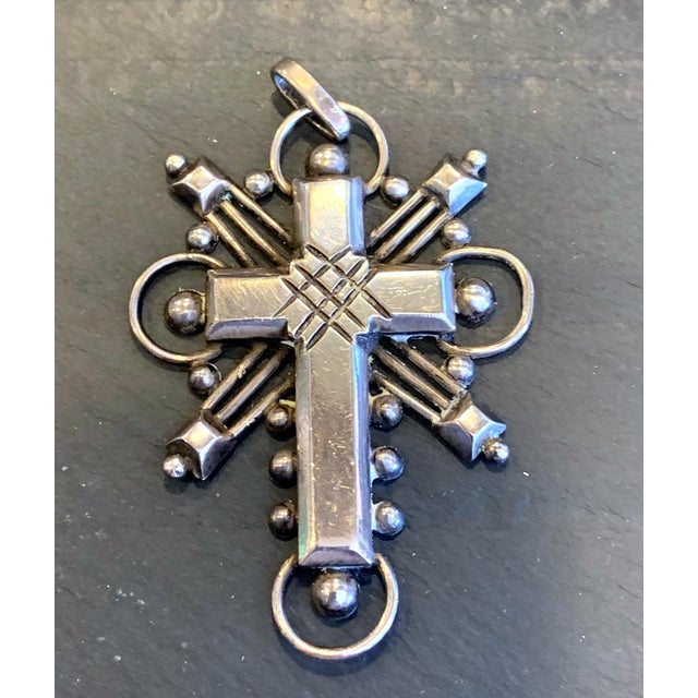 A lovely necklace pendant in 980 sterling silver from Taxco, Mexico. Designed and made by the studio of William Spratling,...