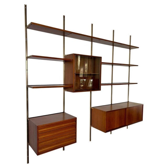 E22 Wall Bookcase in Iron and Wood attributed to Osvaldo Borsani for Tecno, Italy, 1960s For Sale - Image 10 of 10