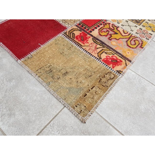 Turkish Mid 20th Century Oushak Wool Bohemian Runner Rug For Sale - Image 3 of 10