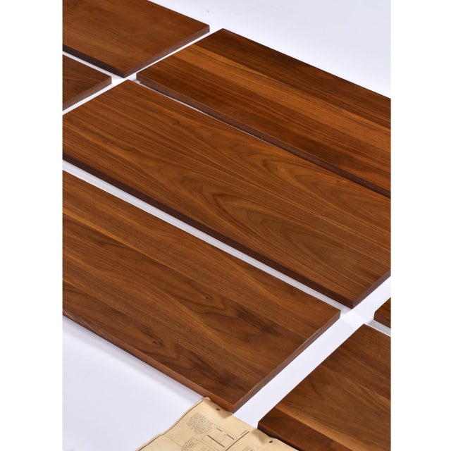 Brown George Nelson Mid-Century Modern Tension Pole Omni Wall Shelving Unit Emerald Gold For Sale - Image 8 of 18