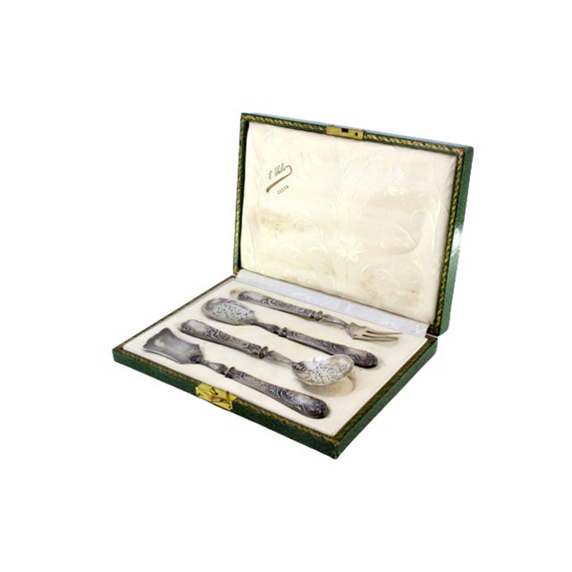 Metal Silver Dessert Pieces with Cut-Out Shells and Embossed Handles with Floral Motifs, Set of 4 For Sale - Image 7 of 7