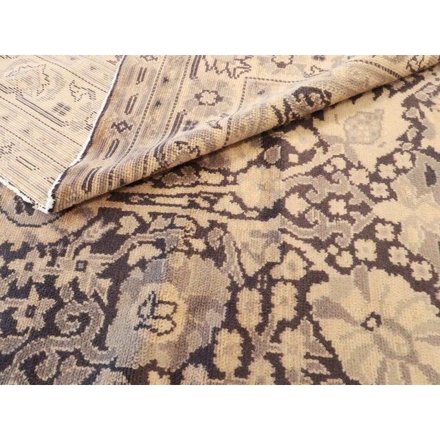 Galerie Shabab Collection Mid-20th Century Indian Lahore Carpet For Sale - Image 10 of 10