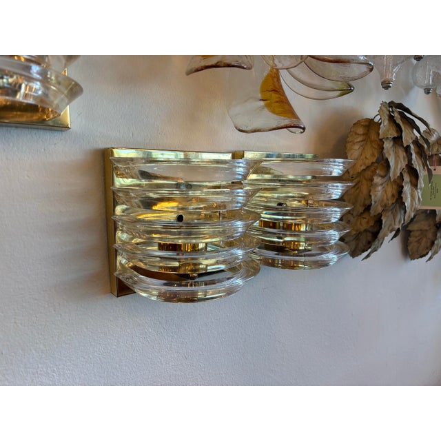 Vintage Pair Art Deco Wall Light Sconces Lucite Ribbon & Brass For Sale - Image 11 of 12