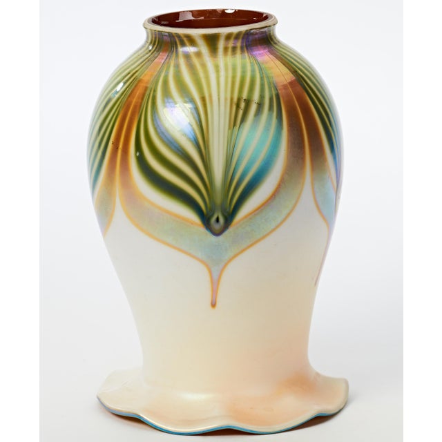 Mid 20th Century Quezal Style Pulled Feather Glass Lamp Shade For Sale In Phoenix - Image 6 of 11