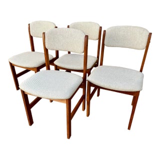 1980s Mid-Century Danish Modern Style Dining Chairs by Benny Linden Design. Set of Four. For Sale