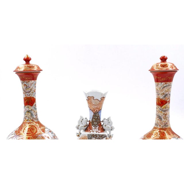 These Japanese Kutani Vases are refined decorative objects realized by a Japanese artist in the 19th century. This...